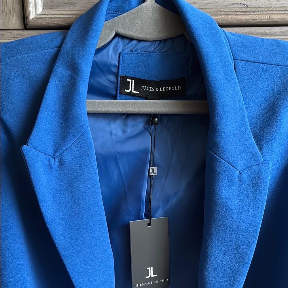 Cobalt Blue Blazer with Ruched Sleeves and Open Front - Picture 2 of 8